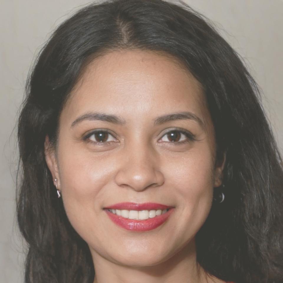 Diana Popescu - expert în finanțări europene